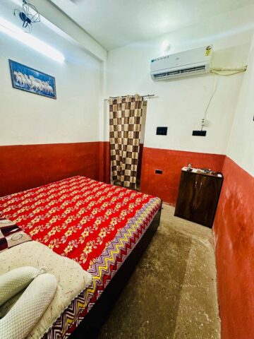 Bedroom at Simran New Life Foundation