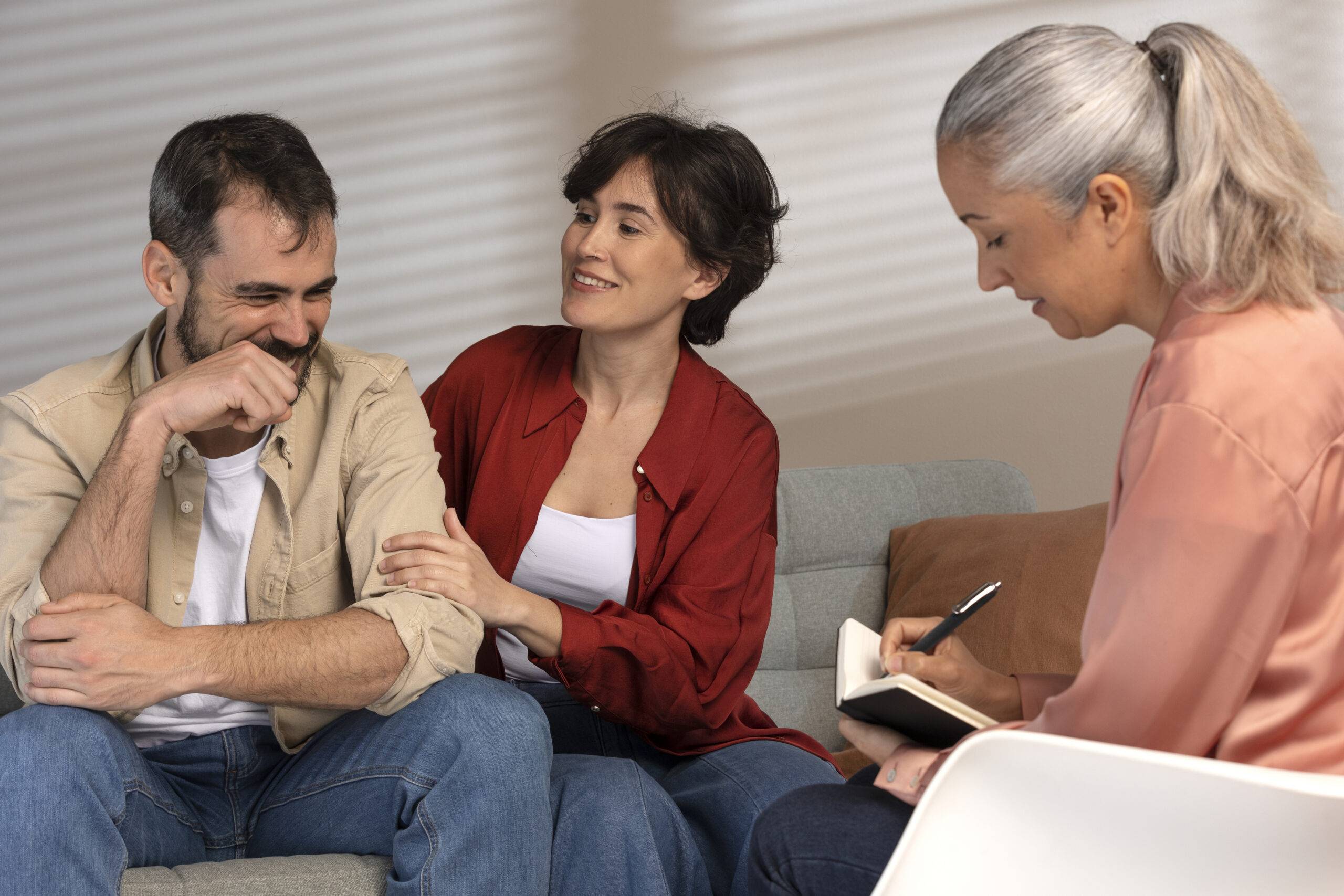 couple-suffering-from-infertility (1)